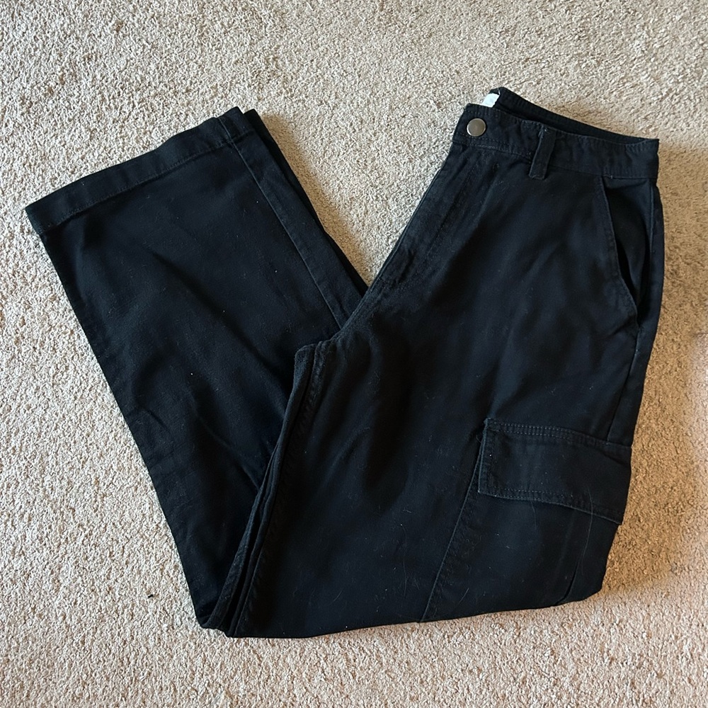 Black women's Cargo Pants - Unbranded